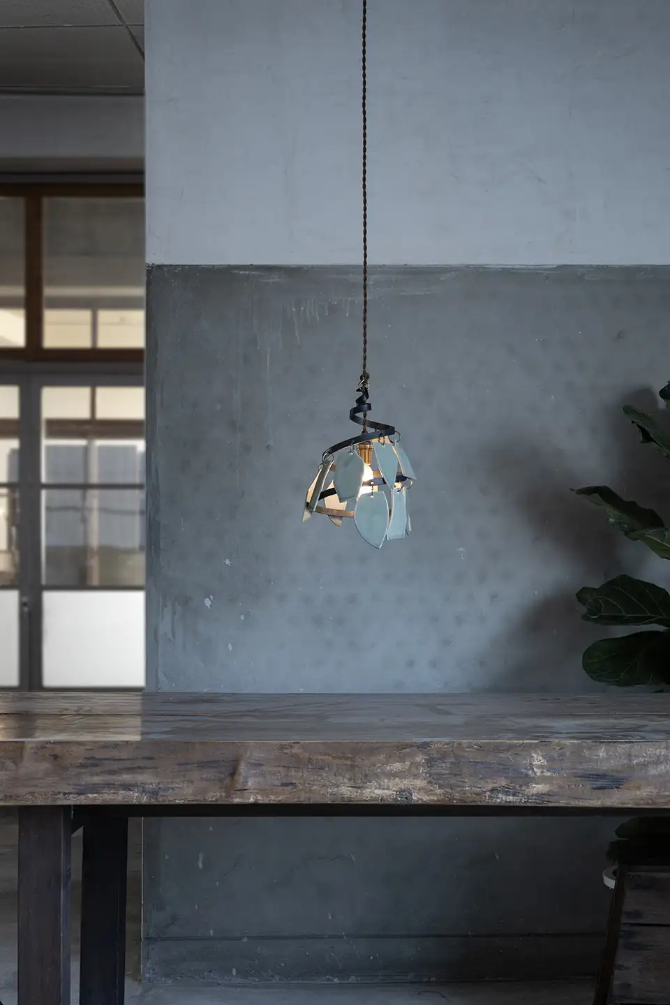 Matsunagagama_chandelier